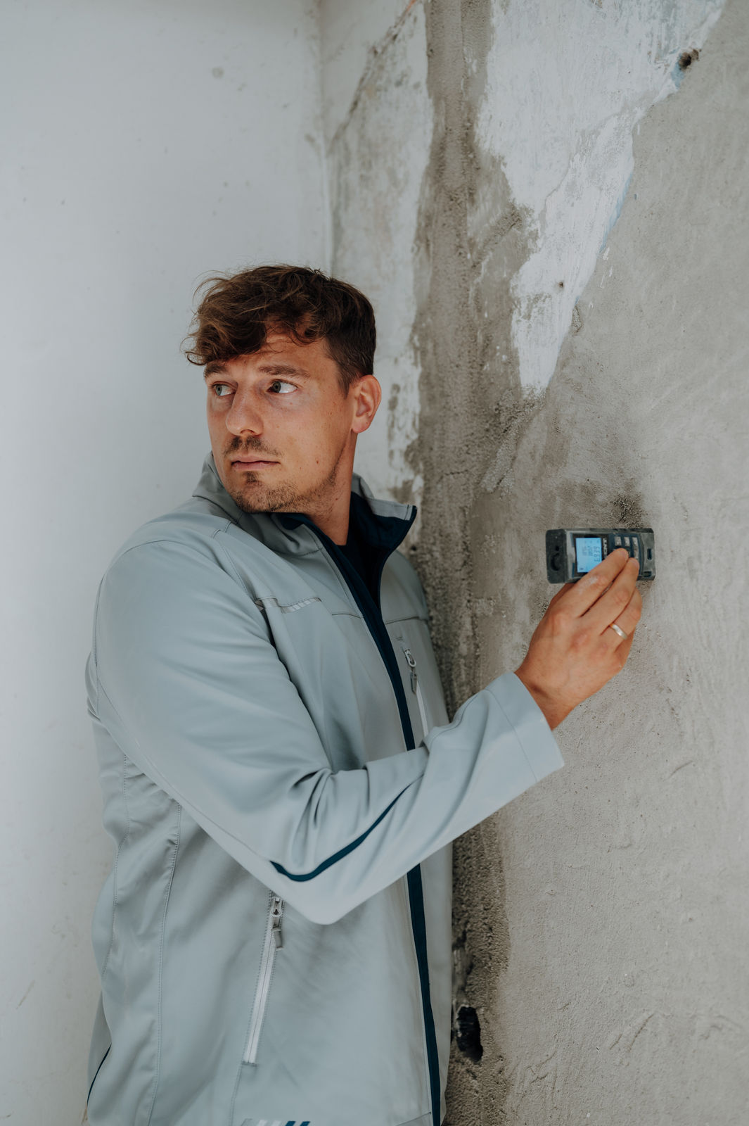 Schadensanierung durch Malermeister in Klagenfurt im Innenbereich