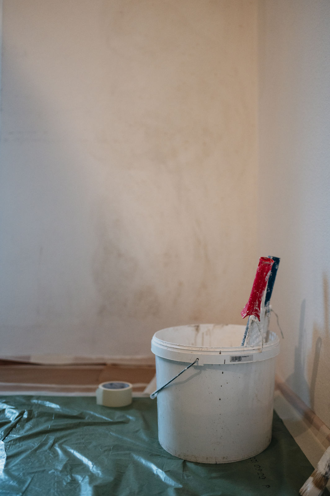 Schadensanierung durch erfahrenen Malermeister in Klagenfurt im Innenbereich